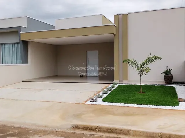 Casa com 250m² 3 quartos e 2 banheiros, à venda, no bairro Resedás em Holambra