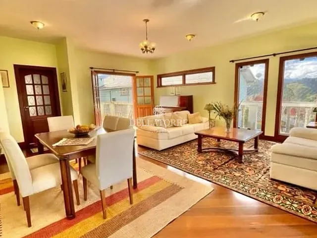 Casa com 663m² 3 quartos e 4 banheiros, à venda, no bairro Golfe em Teresópolis