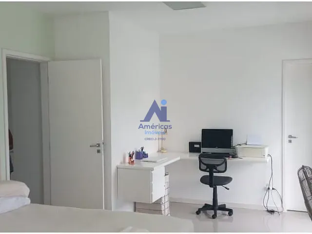 Casa 3 quartos e 4 banheiros, à venda ou para alugar, no bairro Vargem Pequena em Rio de Janeiro