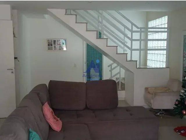 Casa 3 quartos e 4 banheiros, à venda ou para alugar, no bairro Vargem Pequena em Rio de Janeiro