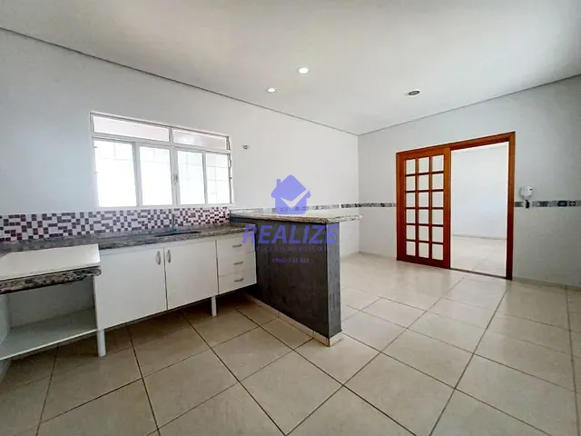 Casa com 250m² 2 quartos e 2 banheiros, à venda, no bairro Jardim Cambuí em Botucatu