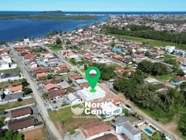 Casa com 76m² 3 quartos e 2 banheiros, à venda, no bairro Costeira em Balneário Barra do Sul