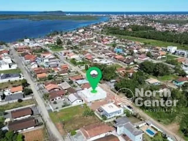 Casa com 76m² 3 quartos e 2 banheiros, à venda, no bairro Costeira em Balneário Barra do Sul