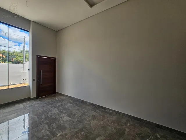 Casa com 134m² 3 quartos e 4 banheiros, à venda, no bairro Aeroporto em Londrina