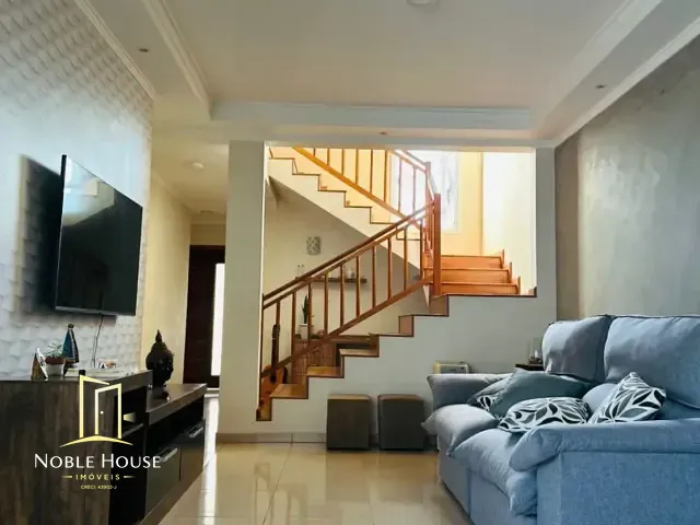 Casa com 250m² 3 quartos e 3 banheiros, à venda, no bairro Capela em Vinhedo