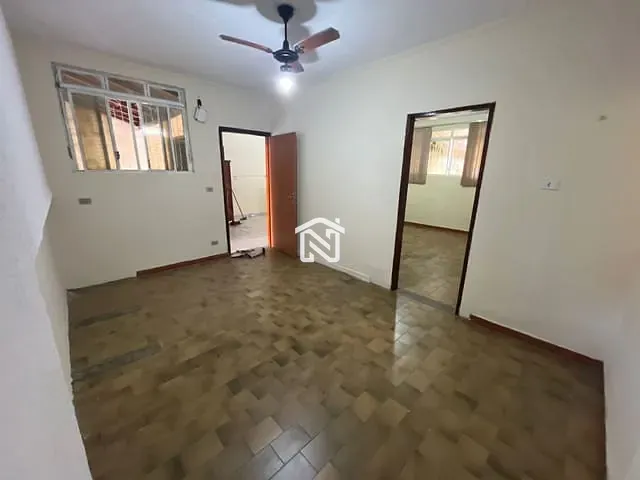Casa com 400m² 2 quartos e 2 banheiros, à venda ou para alugar, no bairro Setor Oeste em Paraíso do Tocantins