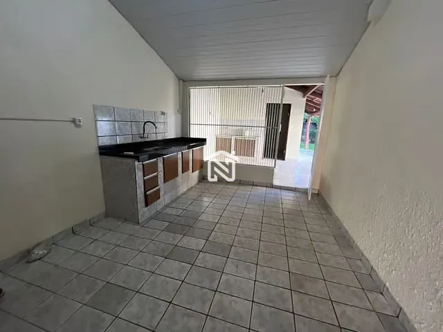 Casa com 400m² 2 quartos e 2 banheiros, à venda ou para alugar, no bairro Setor Oeste em Paraíso do Tocantins