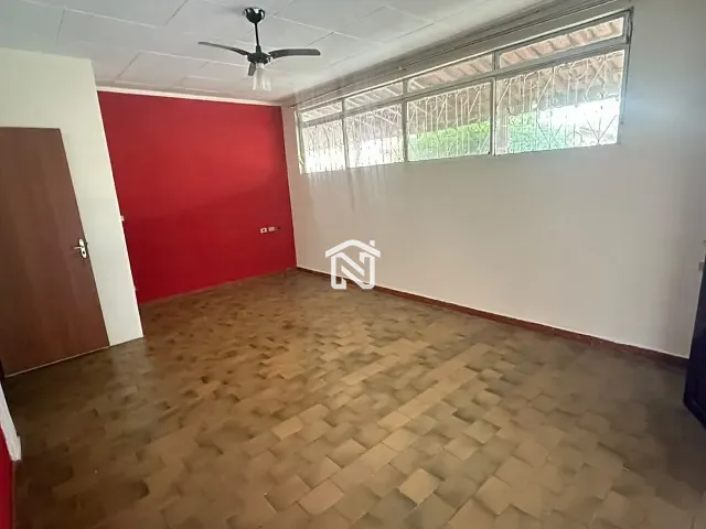 Casa com 400m² 2 quartos e 2 banheiros, para alugar, no bairro Setor Oeste em Paraíso do Tocantins