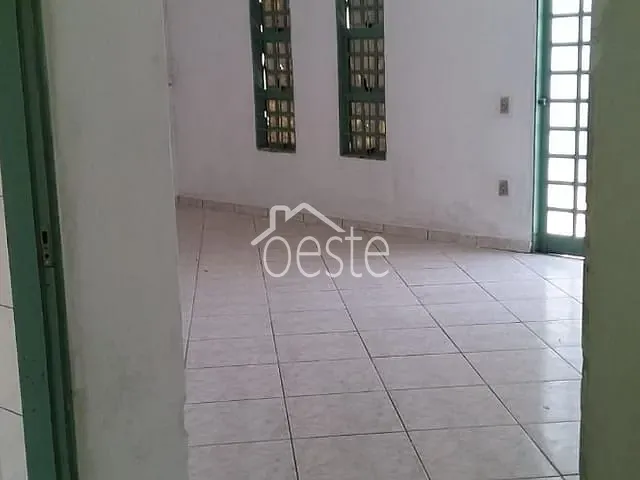 Casa com 250m² 2 quartos e 1 banheiro, para alugar, no bairro Vila Maria em Santa Bárbara D'Oeste