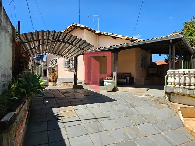 Casa 3 quartos e 2 banheiros, à venda, no bairro Santo André em Belo Horizonte