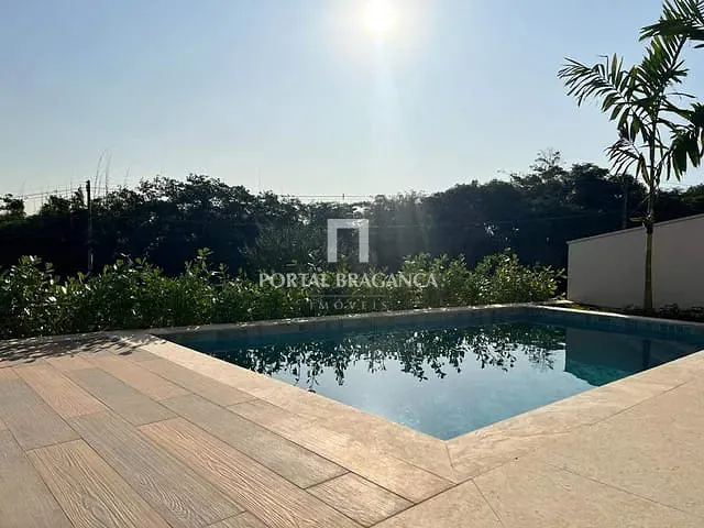 Casa com 486m² 4 quartos e 6 banheiros, à venda, no bairro Condomínio Residencial e Comercial Fazenda Santa Petronilla em Bragança Paulista