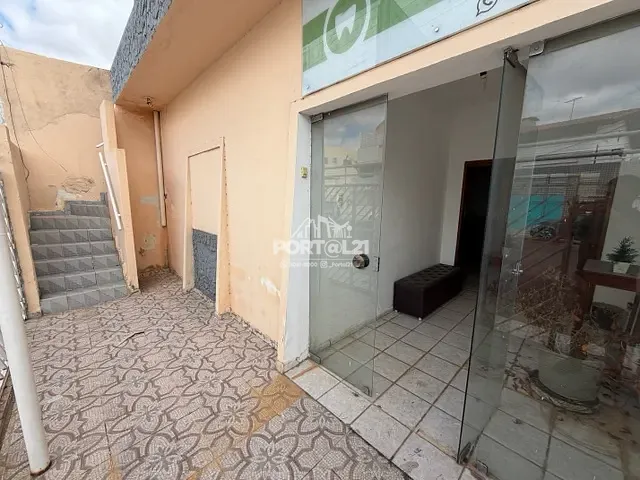 Casa 6 quartos e 4 banheiros, à venda, no bairro Centro em Petrolina