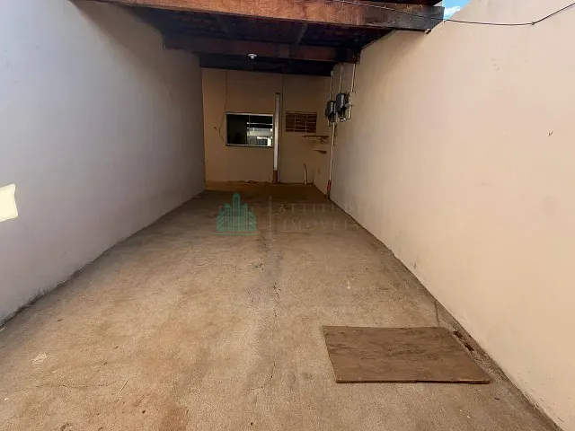 Casa 2 quartos e 1 banheiro, para alugar, no bairro Loteamento Residencial Parque Imperial em Catalão