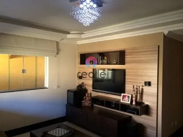 Casa com 220m², à venda, no bairro Jardim Leblon em Belo Horizonte