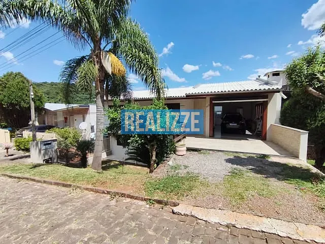 Casa com 338m² 4 quartos e 2 banheiros, à venda, no bairro lot.facchini em Marau