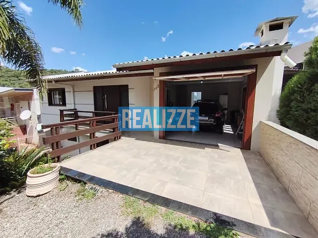 Casa com 338m² 4 quartos e 2 banheiros, à venda, no bairro lot.facchini em Marau