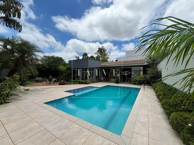 Casa com 730m² 4 quartos e 6 banheiros, à venda, no bairro Vivendas do Arvoredo em Londrina