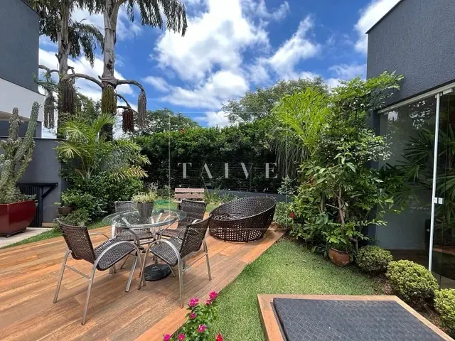 Casa com 730m² 4 quartos e 6 banheiros, à venda, no bairro Vivendas do Arvoredo em Londrina