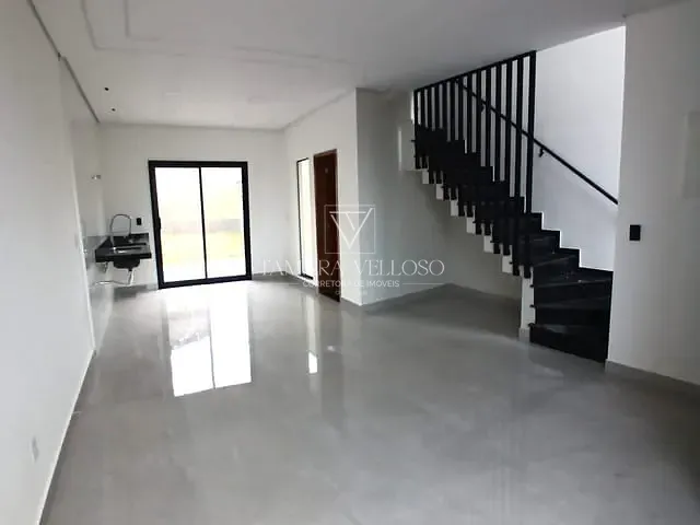 Casa com 130m² 2 quartos e 3 banheiros, à venda, no bairro Vila Brasileira em Mogi das Cruzes