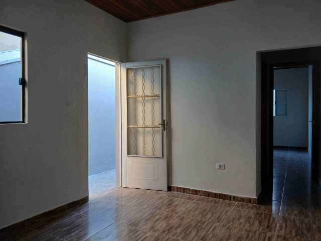 Casa com 76m² 1 quarto e 1 banheiro, à venda, no bairro Centro em Taubaté