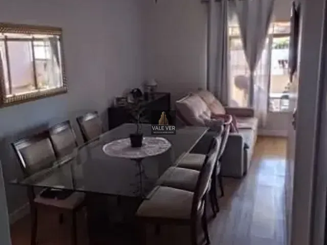 Casa com 210m² 3 quartos e 1 banheiro, à venda, no bairro Jardim Uirá em São José dos Campos