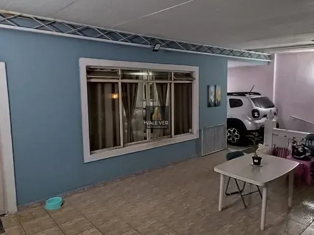Casa com 210m² 3 quartos e 1 banheiro, à venda, no bairro Jardim Uirá em São José dos Campos