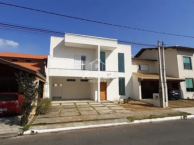 Casa com 300m² 3 quartos e 4 banheiros, à venda, no bairro Piracangaguá em Taubaté