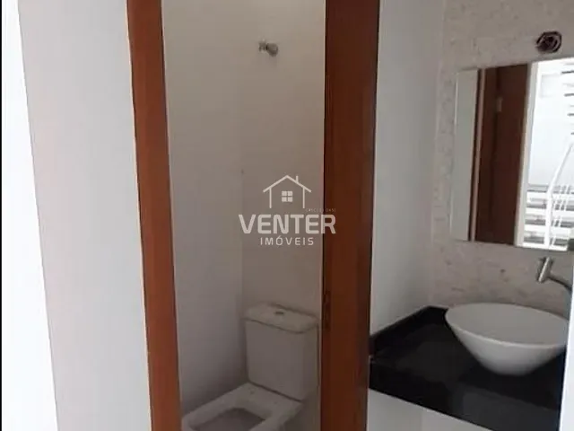 Casa com 300m² 3 quartos e 4 banheiros, à venda, no bairro Piracangaguá em Taubaté