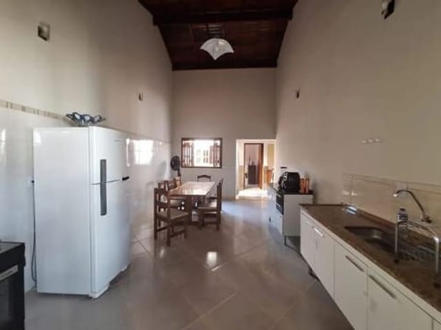 Casa com 250m² 3 quartos e 3 banheiros, à venda, no bairro Vale das Rosas em Cambuí