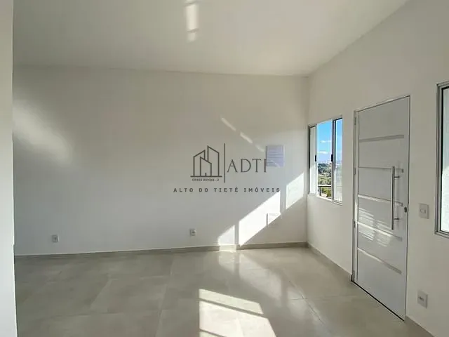 Casa 2 quartos e 1 banheiro, à venda, no bairro Vila São Paulo em Mogi das Cruzes