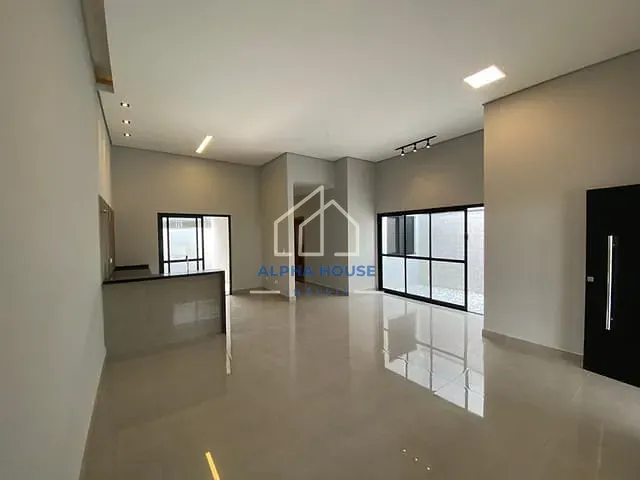 Casa com 175m² 3 quartos e 2 banheiros, à venda, no bairro Residencial Vila Romana em Pindamonhangaba