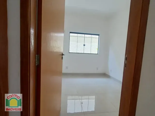 Casa 3 quartos e 2 banheiros, à venda, no bairro Residencial Cerejeiras em Anápolis