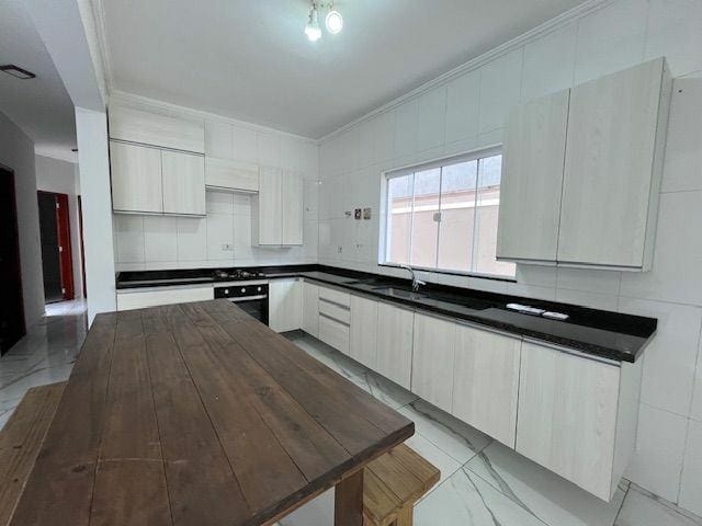 Casa com 176m² 3 quartos e 1 banheiro, à venda, no bairro Jundiapeba em Mogi das Cruzes
