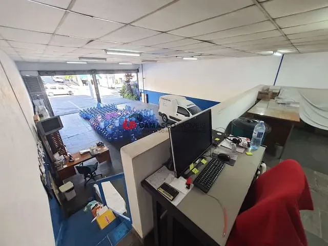 Casa com 751m², à venda, no bairro Utinga em Santo André