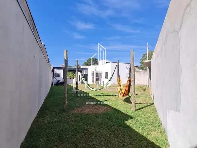 Casa com 540m² 2 quartos e 2 banheiros, à venda, no bairro Chácaras de Recreio Cruzeiro do Sul em Santa Bárbara D'Oeste