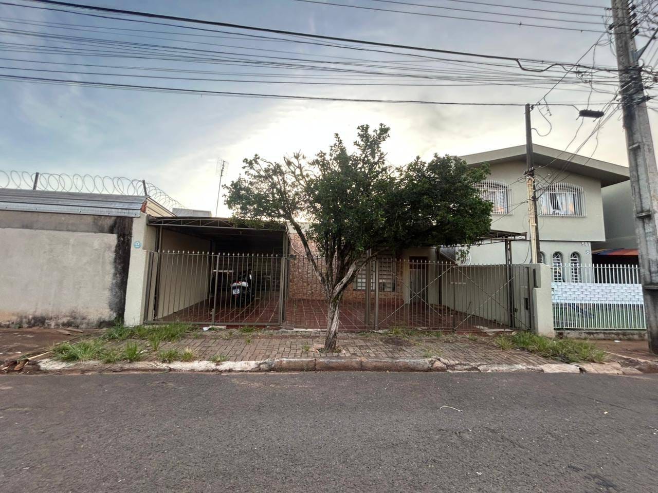 Casa, 1 quarto, 180 m² - Foto 1