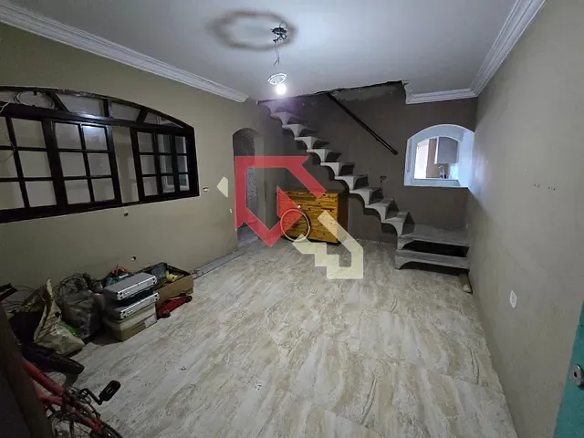 Casa 3 quartos e 2 banheiros, para alugar, no bairro Jardim Quarto Centenário em Mauá