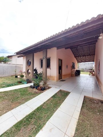 Casa 2 quartos e 1 banheiro, à venda, no bairro Residencial Buritis em Nova Mutum