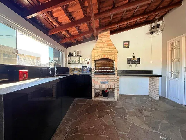 Casa 3 quartos e 1 banheiro, à venda, no bairro Jardim Tarumã em Jundiaí