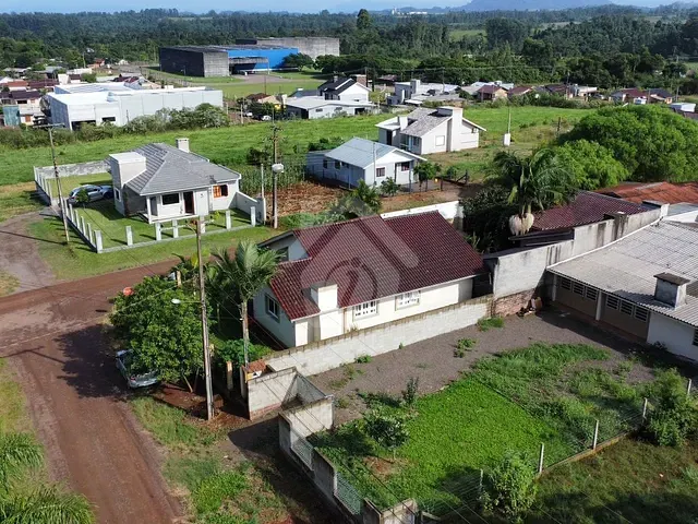 Casa com 120m² 2 quartos e 2 banheiros, à venda, no bairro Alesgut em Teutônia