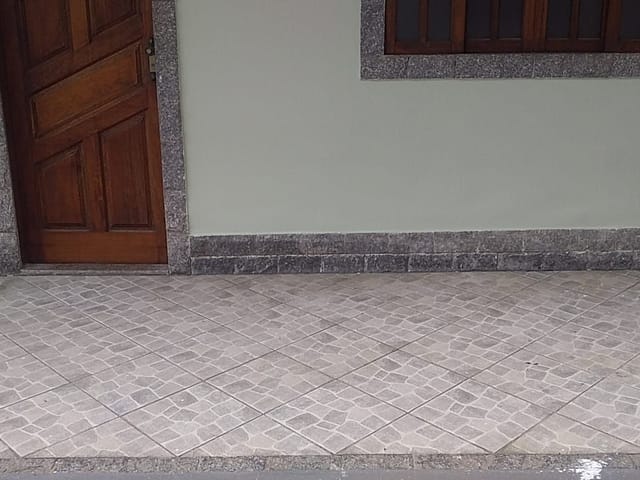 Casa com 125m² 2 quartos e 3 banheiros, para alugar, no bairro Vila Valqueire em Rio de Janeiro