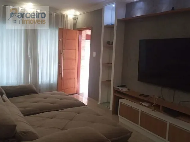 Casa com 320m² 3 quartos e 3 banheiros, à venda, no bairro Vila Ré em São Paulo