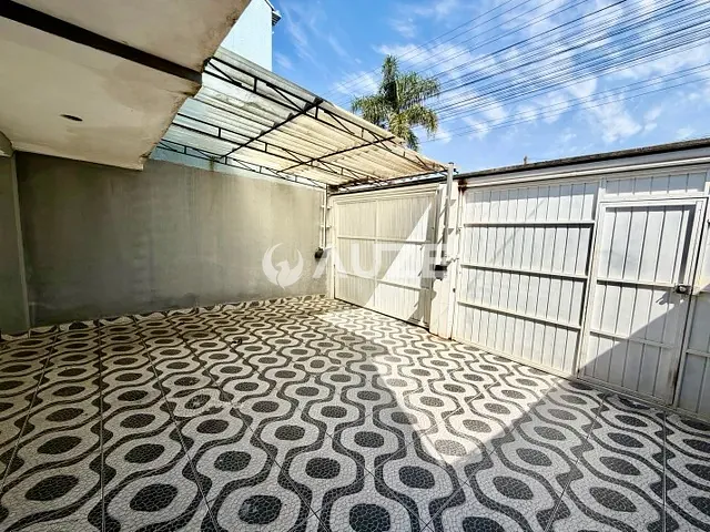 Casa 4 quartos e 3 banheiros, à venda, no bairro Campina da Barra em Araucária