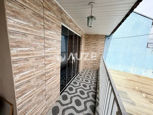 Casa 4 quartos e 3 banheiros, à venda, no bairro Campina da Barra em Araucária
