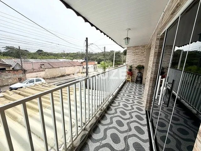 Casa 4 quartos e 3 banheiros, à venda, no bairro Campina da Barra em Araucária