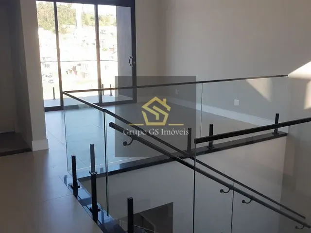 Casa com 308m² 3 quartos e 4 banheiros, à venda, no bairro Roncáglia em Valinhos