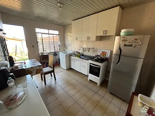 Casa com 240m² 4 quartos e 1 banheiro, à venda, no bairro Bonsucesso em Guarapuava