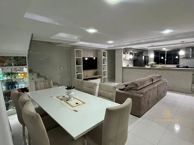 Casa com 216m² 3 quartos e 5 banheiros, à venda, no bairro Jardim Belvedere em Volta Redonda