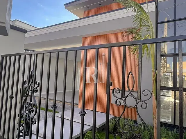 Casa com 240m² 2 quartos e 3 banheiros, à venda, no bairro Bosque da Mata em Tijucas