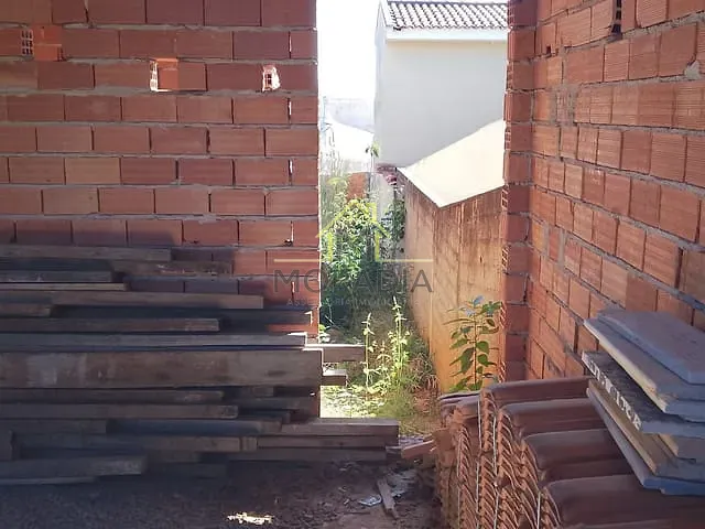 Casa com 311m² 3 quartos e 2 banheiros, à venda, no bairro Vila Campanha em Guaxupé